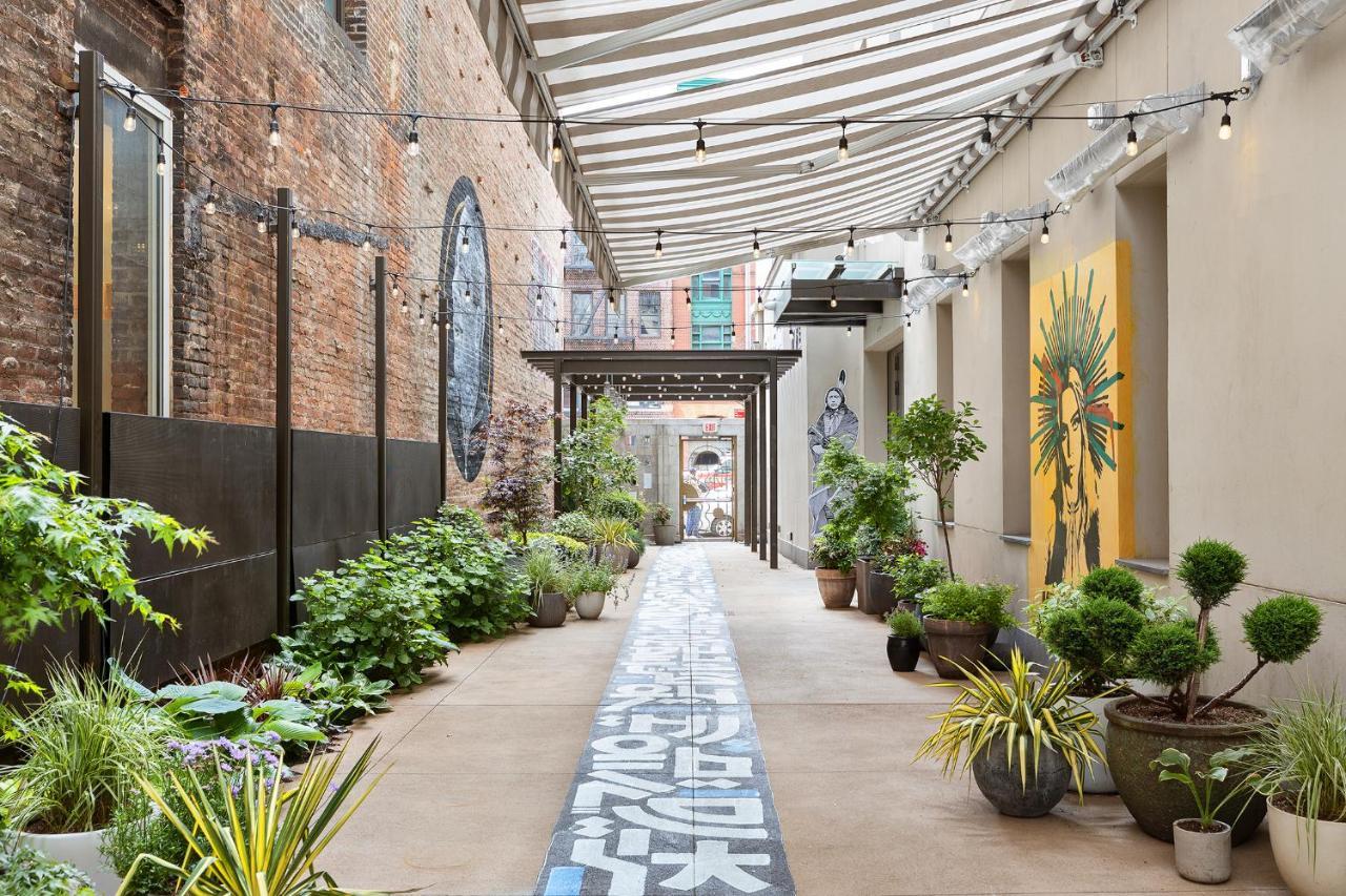 Untitled At 3 Freeman Alley Hotel Nova York
